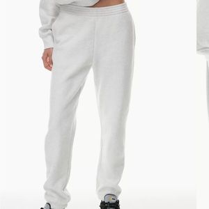 Aritzia Light grey Sweatpants